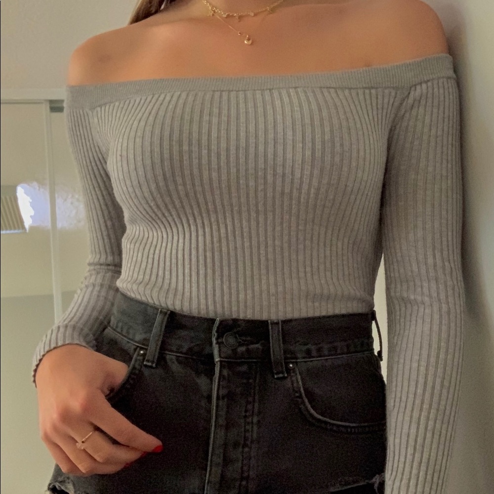 Off the shoulder long sleeve shirt